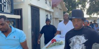 Sepultan a pareja y sus tres hijos calcinados en incendio en Santiago